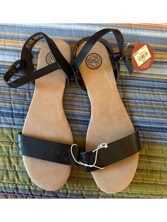 SO Shoes - Womens Black Strappy Flats Sandals By SO Size 9.5 Medium With Buckle Closure